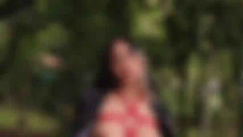 Soumise à tes désirs.