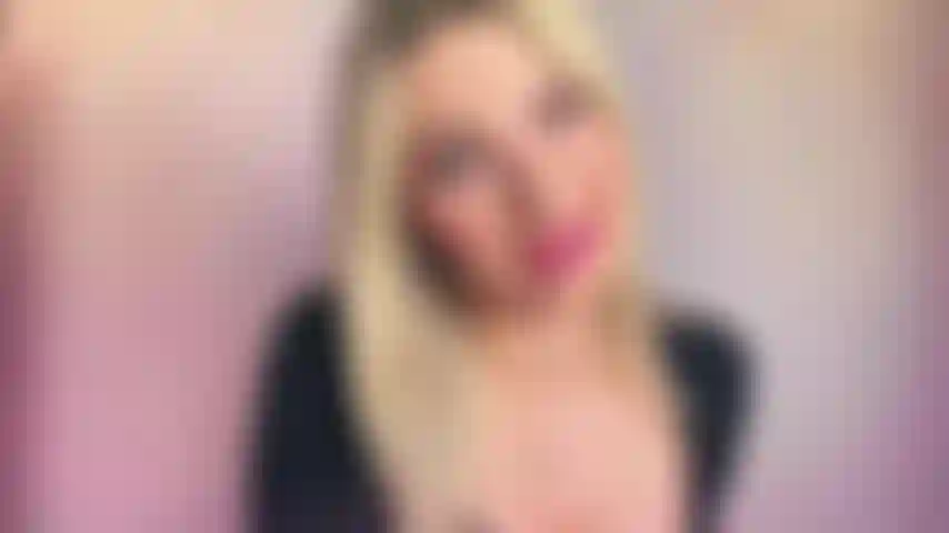 Sissy strapon bi salope 1080fullhd.