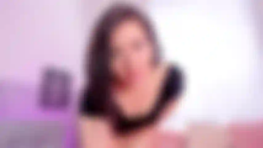 Baise-moi en missionnaire pendant que tu me lèches les pieds.