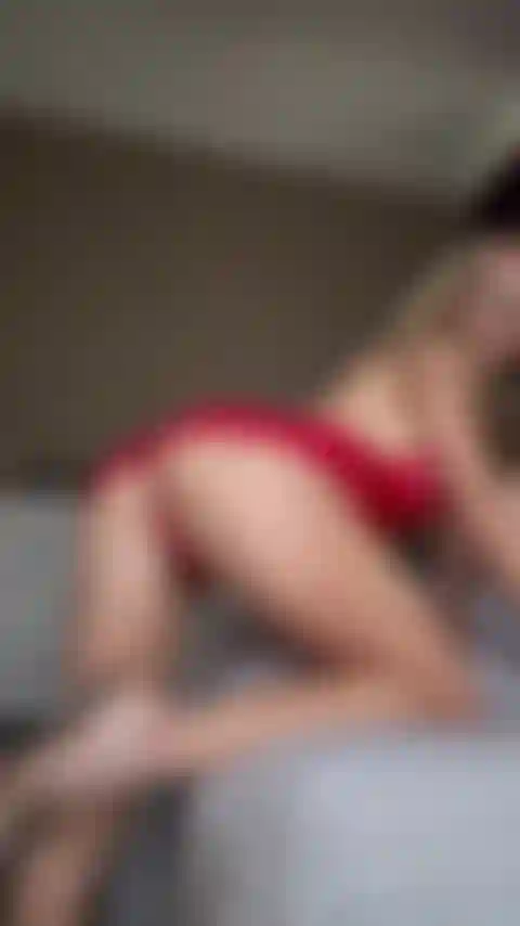 Petite strip-teaseuse.