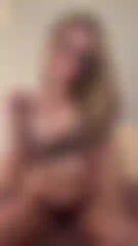 Je joue avec un gode