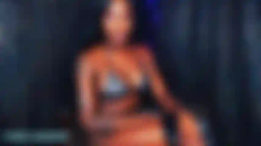 C'est le jour 3 et je te veux comme mon esclave complètement baisé financièrement. Je vais te montrer comment caresser ma bbc. Reste au bord du gouffre pour plus pendant que je vide ton compte ! Souffre et avc !