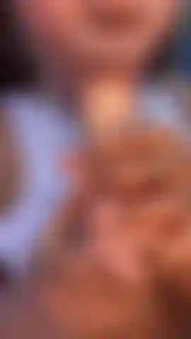 Fellation en caméra rapprochée.