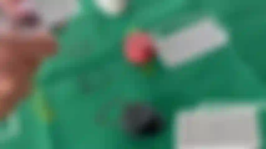 Séance de strip poker torride.