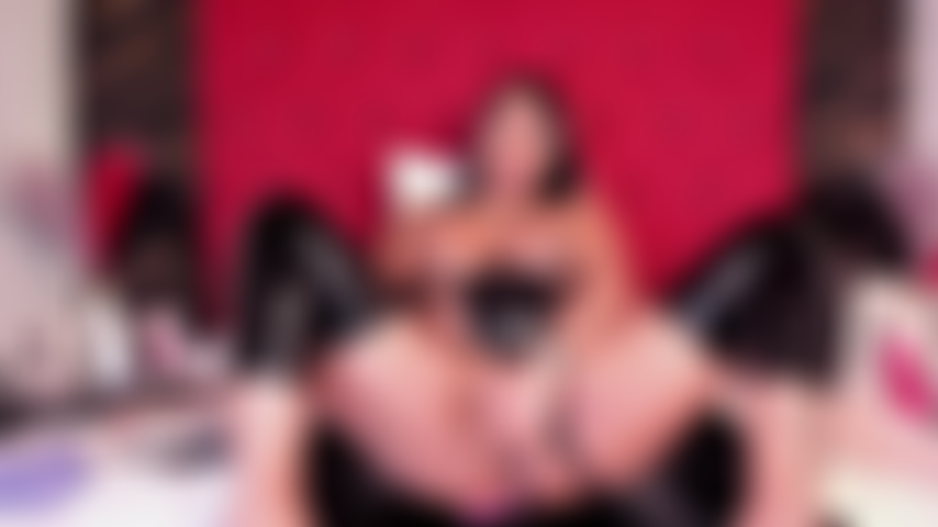 Culotte sur le côté, touche-moi.