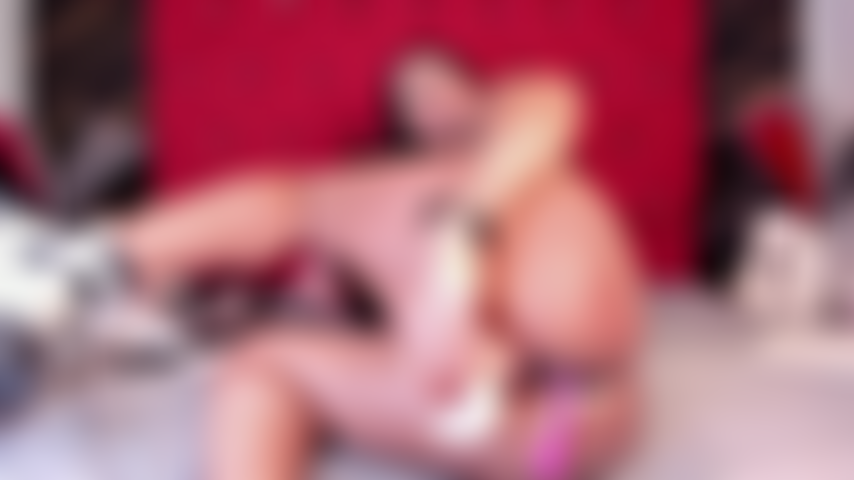 Jambe en l'air, ta bite à l'intérieur.