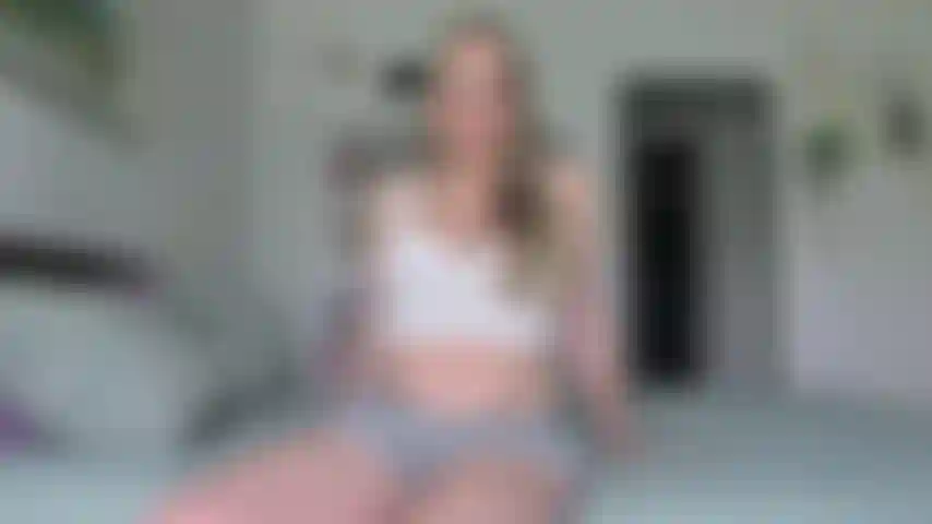 Éjacule sur la culotte de ta femme pour cette garce briseuse de ménage.