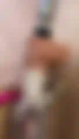 Tu veux voir ma chatte avec plus de crème.