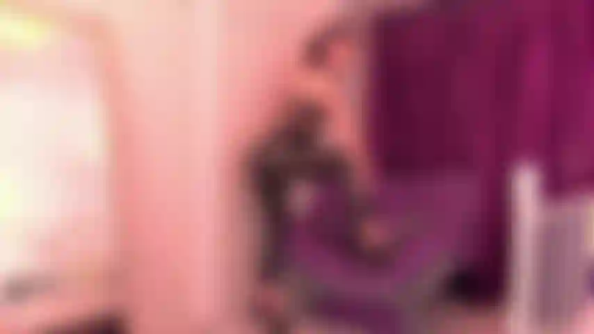 Bella en latex : tellement sensuelle !