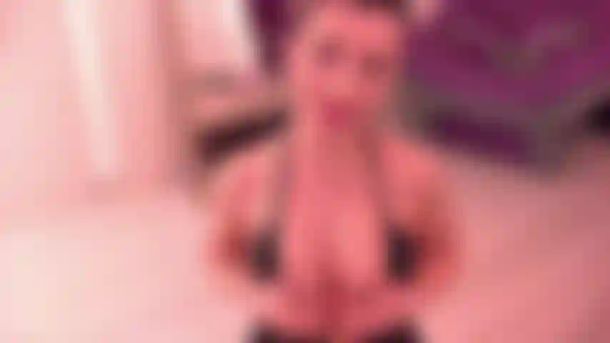 Sensual bella te séduit et te fait jouir si bien.