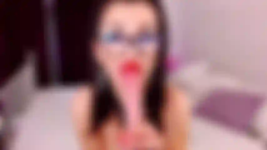 Chaude et profonde ! Fellation et gorge profonde, bâillon.