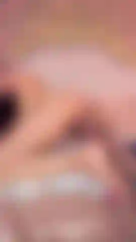 Le désir prend le dessus sur moi, et je ne peux plus le contenir... Cette vidéo vous dit tout.