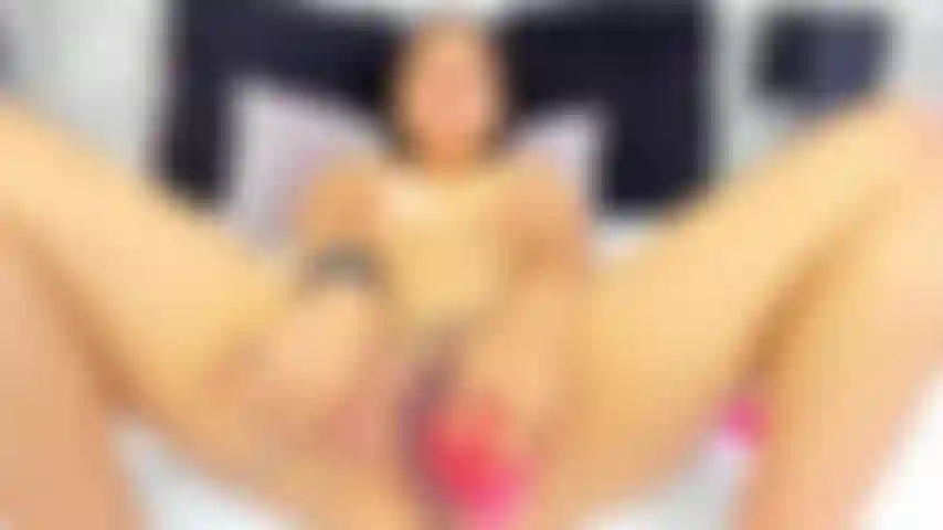 J'aimerais t'avoir et te sentir ici à mes côtés en ce moment...