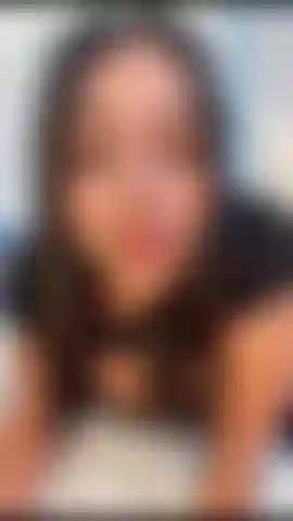 Je vais sucer ta délicieuse bite.