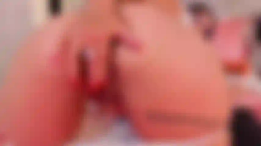 Tu ne peux pas imaginer à quel point j'aime me donner du plaisir en pensant à toi.