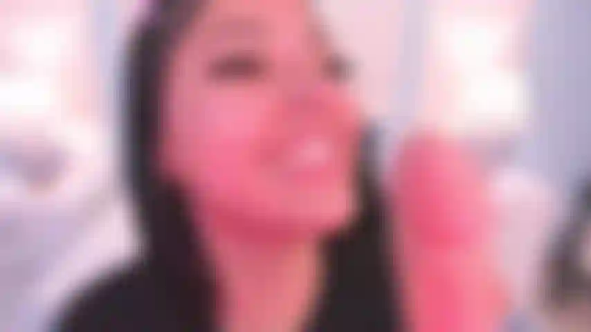 J'adore faire une pipe humide et super sale à ta bite.