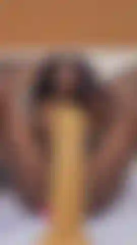 Le footjob de delicious.