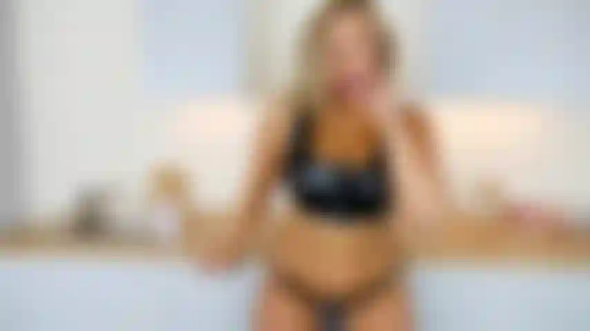 Tenue de bande d'huile de pvc et jeu dans la cuisine.