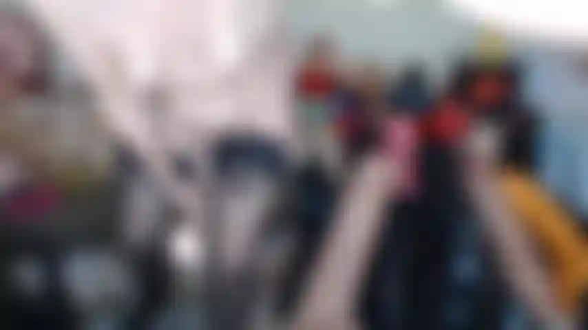 Alors baise fort la chatte.