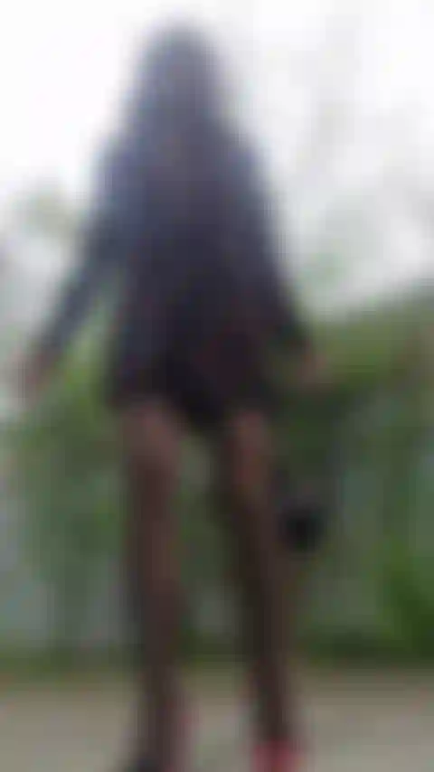 Une mauvaise fille dehors.