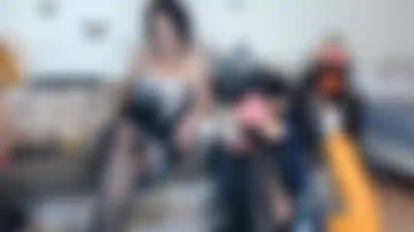 Ouvre et bois tout pervers cruel !