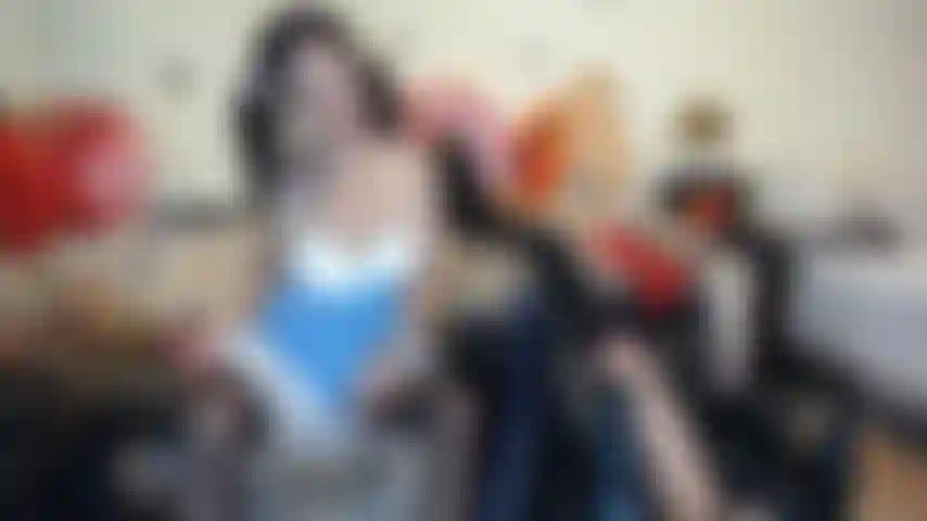 Une tenue pour une fille.