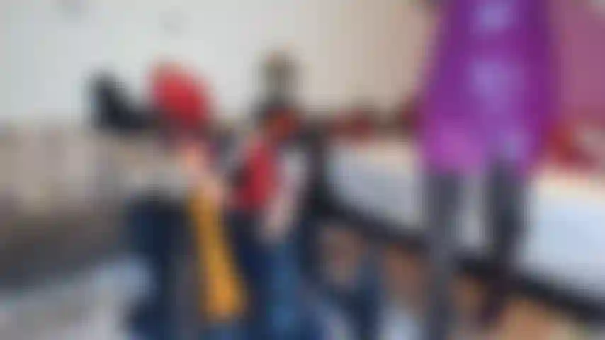 Tellement sexy et excitée.