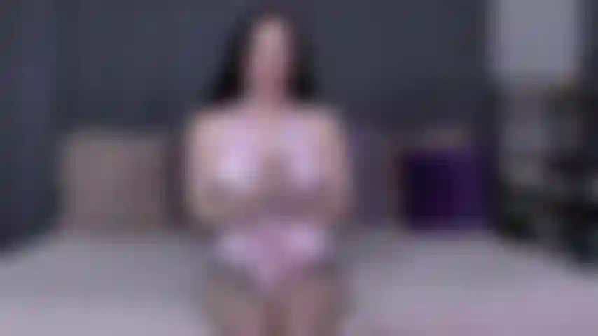 Ma petite amie expérimente un orgasme ruiné.