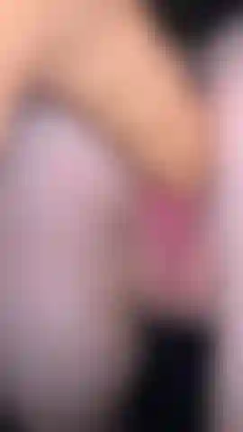 A little longer than the previous video (still that super close up angle of the machine fucking me)