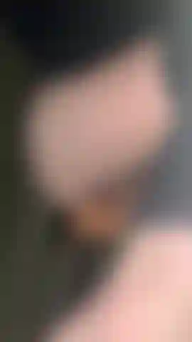 Machine fucking me at a decent pace, I start riding it towards the end