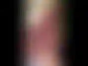 Regarde comme je fais jouir mon boytoy si fort en suçant et en caressant sa queue !