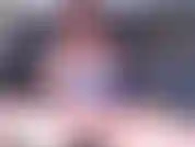 Jouons à un petit jeu amusant ! Tu caresses ta bite quand je dis "feu vert !" Tu t'arrêtes quand je dis "feu rouge!".