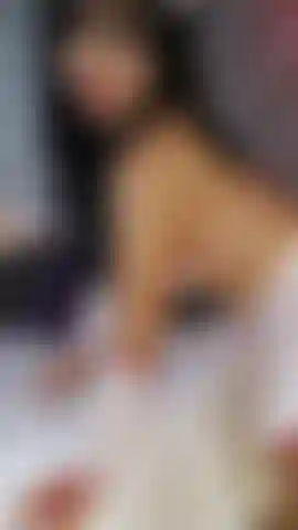 Je baise le joli cul d'une milf excitée.