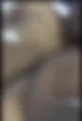 Teaser aux gros seins.