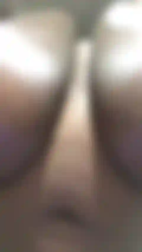 Frotte ma grosse chatte poilue et mon clitoris.