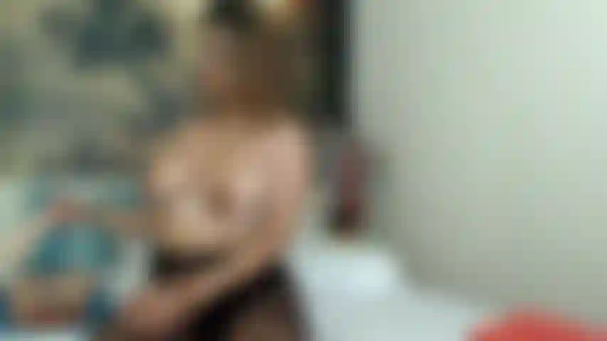 Lèche mes gros seins.