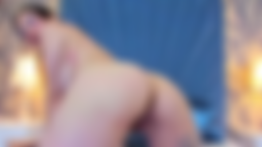 Je baise ma chatte, j'ai la meilleure vue sur ce jeu passionnant.