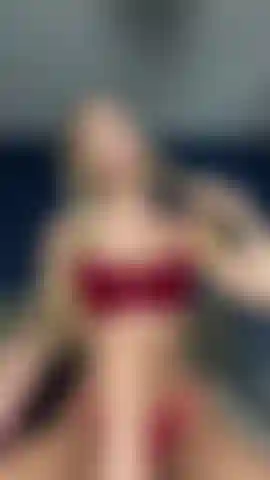 Pipe bâclée et branlette.