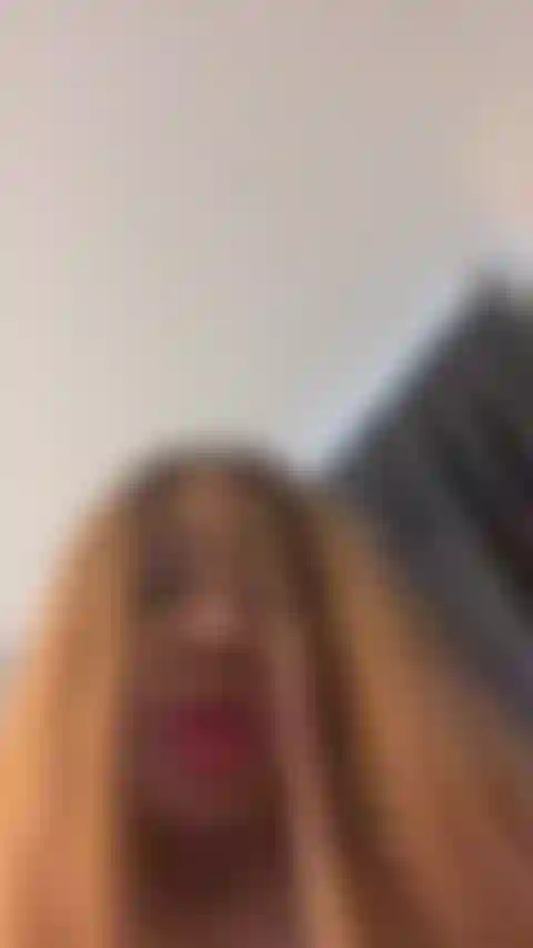 J'aime le goût de ma chatte.