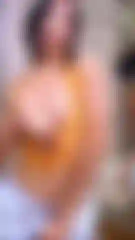 Déshabille-moi avec ton regard.