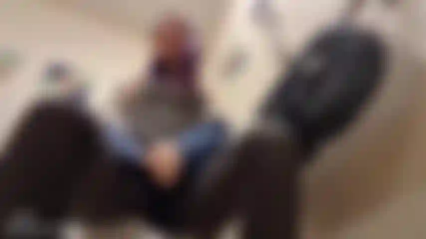 V253 dr office toilettes publiques orgasmes.