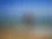 Je joue au football.