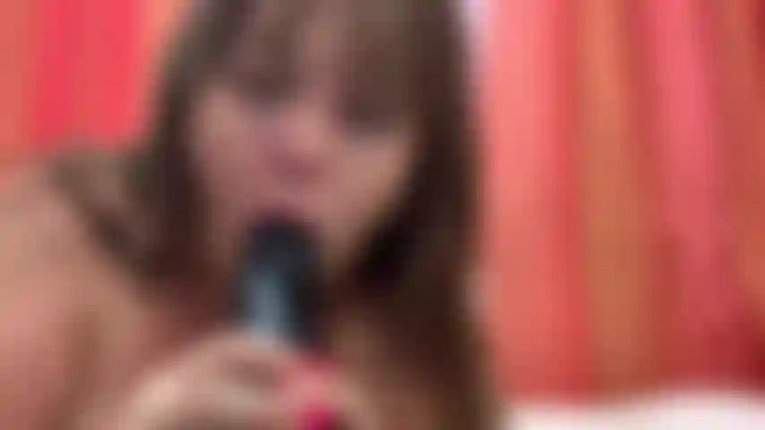 Grosse bite noire bâillonnement de près.