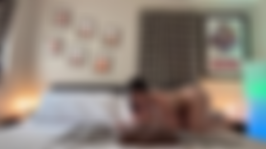 La bbc monte sur mon torse jouet.