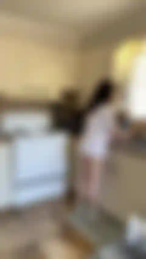 Je m'espionne pendant que je fais mes corvées.