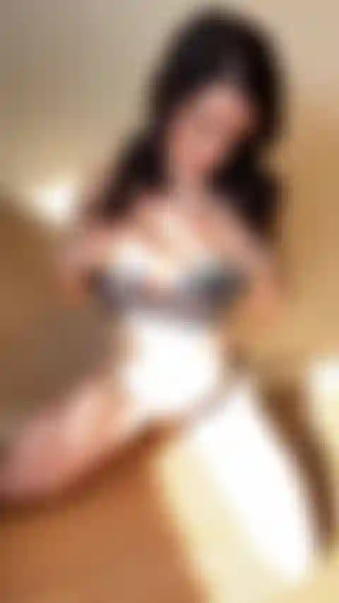 Je me déshabille au soleil.