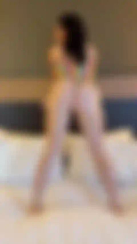 Fais beaucoup de twerk.