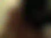 Une femme de ménage coquine vous suce la bite.