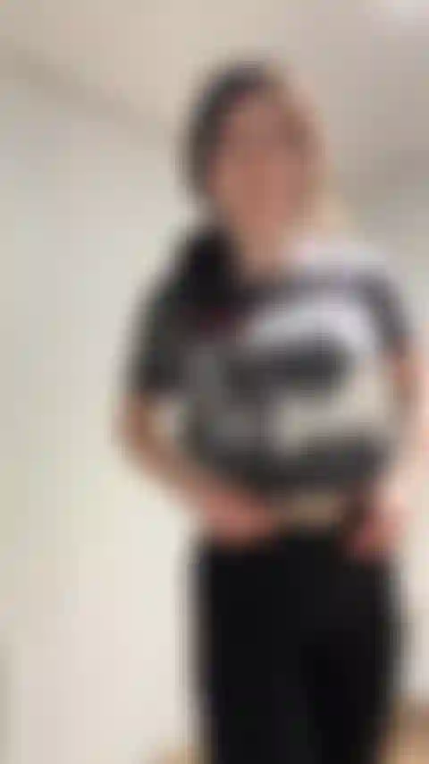 Coquine dans les toilettes du parc.