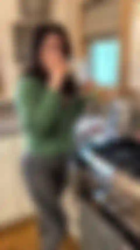 Je cuisine du bacon seins nus.